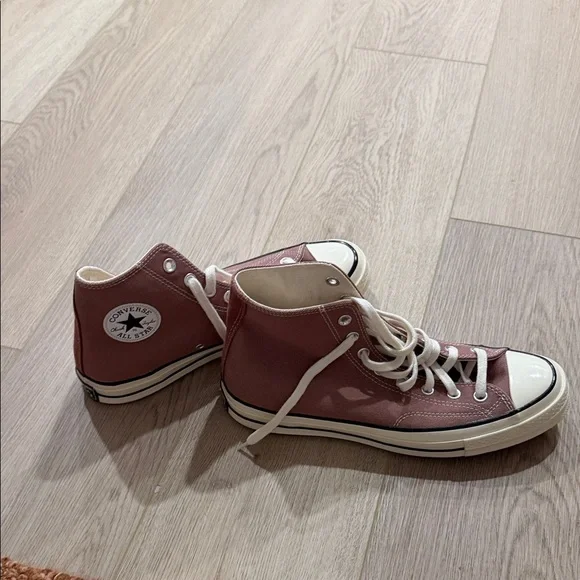 Converse - Picture 3 of 6